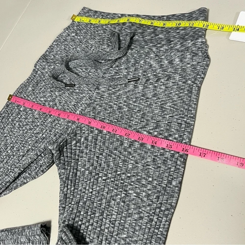 🆕 ATHLETA Revolve Ribbed Pants - Picture 9 of 12